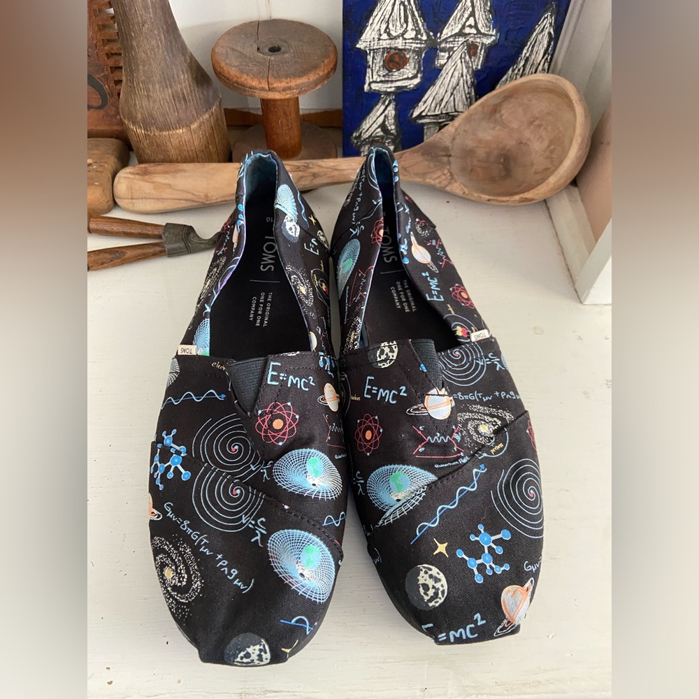 Toms
